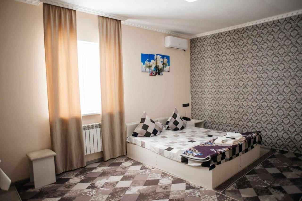 Silk Way Hotel Atirau Kültér fotó