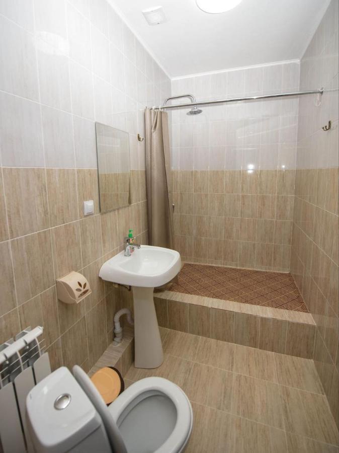 Silk Way Hotel Atirau Kültér fotó